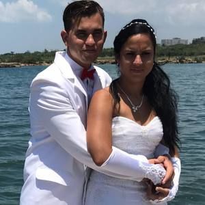 Meet your Posher, Carlos